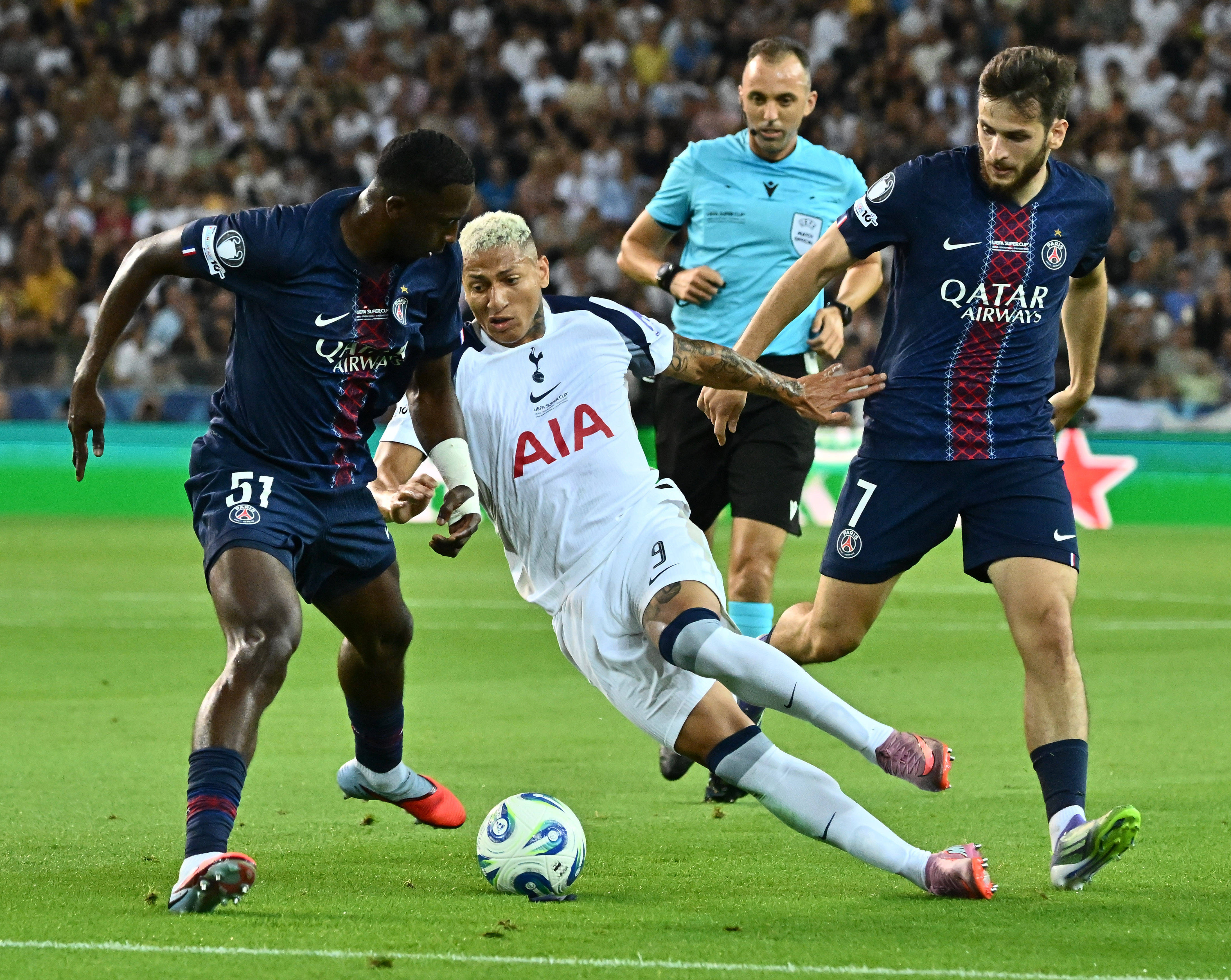 FIFA足球网-关于巴黎圣日耳曼确认中场伤情无大碍，能否出战欧冠决赛的信息